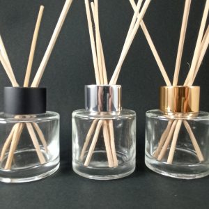 Aromatizador 50ml cilíndrico con tapa Plata, Negra o Dorada y varitas en diferentes opciones de colores