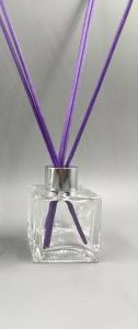 Aromatizador 50ml cuadrado con tapa Plata y varitas en diferentes opciones de colores