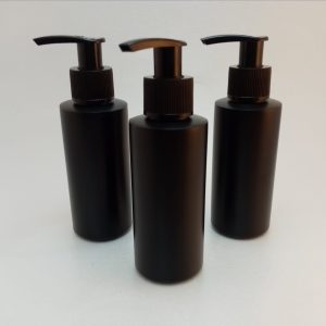 Envases de 120ml en PAD modelo SAFIRA negro con válvulas cremeras